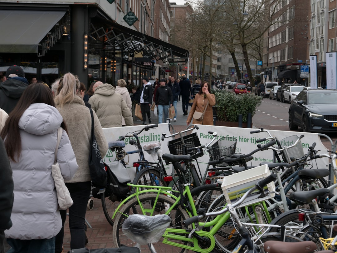 Best hybrid e-bikes under £2000 UK